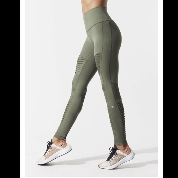 ALO Yoga Pants - Alo Yoga High Waist Moto Legging (NWT)
